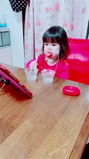 いらーん。いらーん。まだいる🤣#リンパ管腫 #3歳 #経管栄養