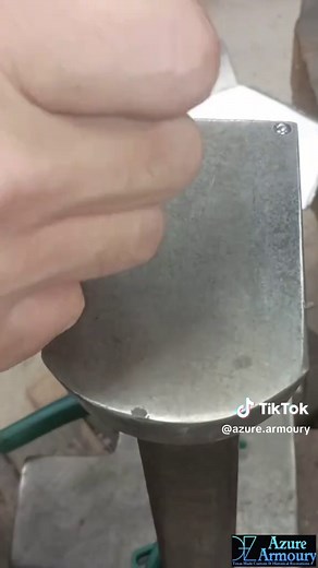 Wire Rolling Edges for Clean Bracers