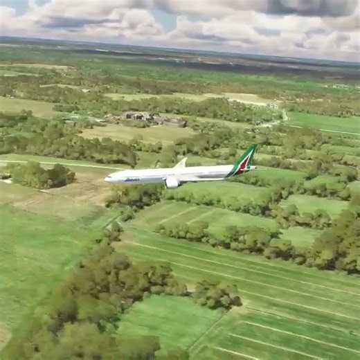 747 Heavy Takeoff in Flight Simulator #FlightSim #Boeing #Simulation