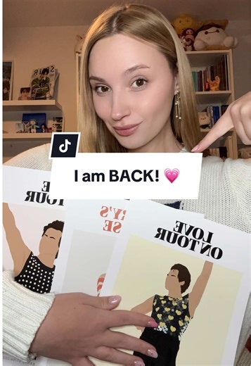 Mijn etsy shop is weer terug? Kinda? Ik had zoveel vragen gekregen of ik weer posters wil maken van harry zijn shows dus ik ben benieuwd hoeveel interesse daar in is! Ook de vraag of de BTS girlies het leuk zouden vinden als ik bts posters ga maken voor de shows hier in europa 💜🫶🏻 Let me know in de comments wat je zou willen zodat ik kan kijken hoeveel ik er moet maken 🫡💜 . . . . . #bts #harrystyles #harrystylesamsterdam #kpopnederland #btseurope