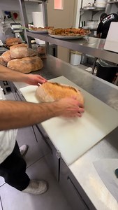 Impasto diretto 🍞🕸️➡️ Consulenza personalizzata My explosive Bread 🌾 Idro 70% 💧 #bread #bread🍞 #pane #breads | Armando scalella
