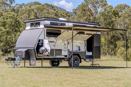 The Iconn E4 XK Hybrid Camper Stuns With a Versatile Layout and Massive Outdoor Kitchen