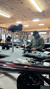 Lintner Rigging Shop is open again 👨🏻‍🔧. Helping a friend re-rig a few things on his Phoenix Boat. And Margarita Rita is doing her best to help 🐶🙃 | Team Lintner