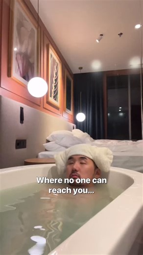 Jaeki Cho on Instagram: "Solitude feels like… Yo, in my early 20s, I thought being alone meant being counter productive. That if I wasn’t answering emails, hopping on a call, or filling the silence with noise, I was wasting time. But I’ve noticed the few moments where I actually make progress happen when no one’s watching. When the phone’s face down. When I’m sitting quietly letting thoughts finish themselves instead of interrupting them 💭 Most days, my instinct is still to reach for distractio