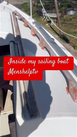 O’Day Sailing Boat let’s look inside.