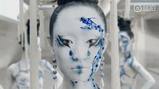 【蔡徐坤】《wait wait wait》MV正式版本