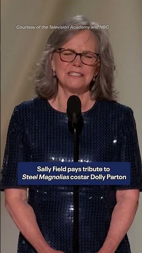 Sally Field honors "Steel Magnolias" costar Dolly Parton at the 2026 #Emmys. 🤍 #AwardsSeason
