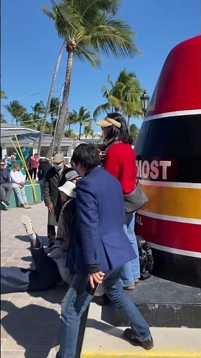 🏝 Southernmost Point in the USA | Key West, Florida 🌞