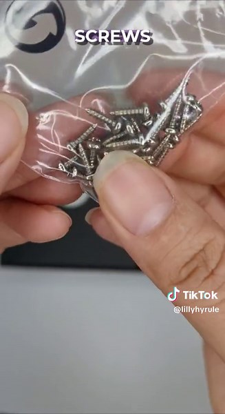 New Product from @Govee 🎉 🤩 Light Curtain with Dynamic DIY Art Canvas, perfect addition to my current set up! Installation was very simple, you can choose from 3 different installation options. You can choose from a wide variety of effects from the app, or you can create your own custom effect, their app is very user friendly ✨ Thank you so much to Govee for sending me this beautiful curtain! 💜 With Govee Curtain Lights, create amazing scenery, discover unlimited customization, and experience