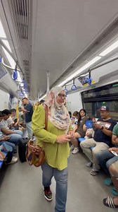 662K views · 3.9K reactions | Pak cik pakai baju levis tu dh nk bukak QR scan 藍  blackmawar2320 | Kisah Lawak | Facebook