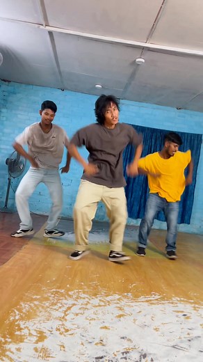 Desperado 😍🙌 Dc: @Nischal Rana Dancers Sanki & saugat #dance #freestyle #choreography #foryou #touchdancestudio #thulomillchowkbiratnagar #biratnagarmuser #dancechallenge #goviral #desperado #tesher #hiphop