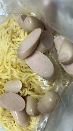 塩焼きそばをアイラップを使って電子レンジで🍝