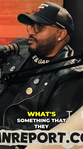 Forget traditional music deals. Artists can thrive by building a dedicated core fanbase. Success is within reach, even without the old-school contracts. Focus on your fans! #MusicDeals #MusicIndustry #Fanbase #IndependentArtist #MusicBusiness | The Cobain Report