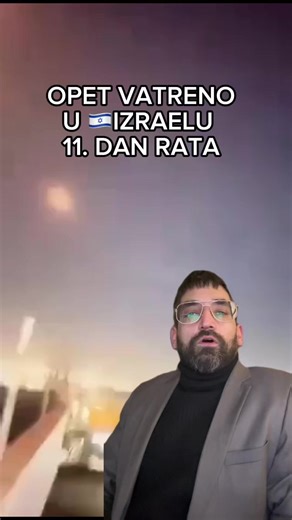Opet vatrena noć iznad Izraela. 🌙🔥🇮🇱 Ulazimo u jedanaesti dan rata, a jedanaestu noć zaredom Iran šalje nove raketne napade. 🇮🇷🚀 Na snimkama koje dolaze vidi se više projektila na nebu i pokušaji izraelske protuzračne obrane Iron Dome da ih presretne. 🛡️ Na nekim videima vidi se kako više presretača ide na jednu raketu, tri, četiri pa i više njih pokušava je oboriti. 🚀🚀 Prema izjavama koje dolaze iz Irana, od sada planiraju koristiti još teže rakete – s bojevim glavama oko jedne tone e