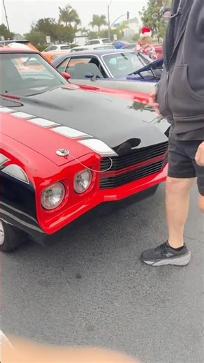 These two 70s Chevelles prove there's no right way to build a car #chevelle #custom #carshow