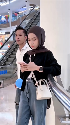 Auto pergi tanpa basa basi 🤣