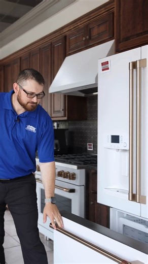 Dalton, one of our #ApplianceExperts, breaks down the main types of refrigerators so you know exactly which is the right choice for your kitchen. | Metro Appliances & More