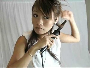 How to Create a Greek goddess golden makeup look and hairdo for Halloween