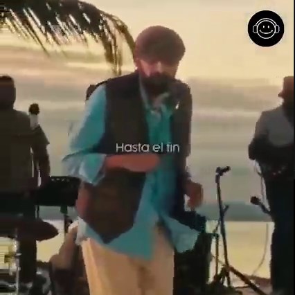 859K views · 101K reactions | Burbujas de amor - Juan luis guerra | Playlist de lujan | Facebook