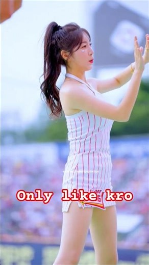 2 Girls Dance Challenge 💃 | Who Danced Better? 😍#shorts #ytshorts