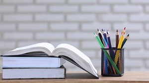 Jenis-jenis Literasi menurut Kemendikbud dan 6 Komponen Dasar Literasi Setiap Bidang - Tribunnews.com