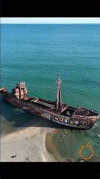 Destino 040 #Gythio #Grecia #Valtaki #beach #history #forgotten #shipwreck #adventure #travel #drone