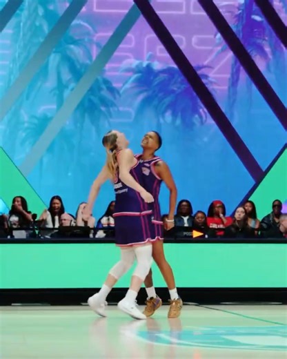 🚨 BUZZER BEATER LOGO 3 COURTNEY WILLIAMS | Unrivaled women's basketball #shorts #short WNBA #wnba