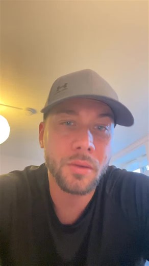 Luciano Local | Checking my Facebook messages for the first time #facebook #haters | Instagram