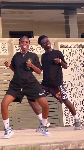 @Dancegoddess🔝 u gotta say something cos i tried tho🤭🥰@Favourlistic🦋💓 @Baabi💙 @Nadi_ley❤️ @🎭DANCE DEVIL 🎭 🕊 #dancechallenge #lallipop🍭 #ghanadance #fypシ #viralvideo #dancer #fyppppppppppppppppppppppp