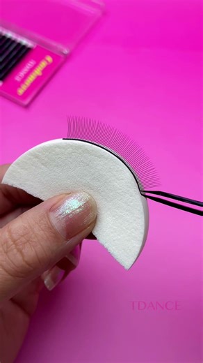 ⏰ Practice time! ✨You don’t need fancy tools to improve your lashing skills. #tdancelashes