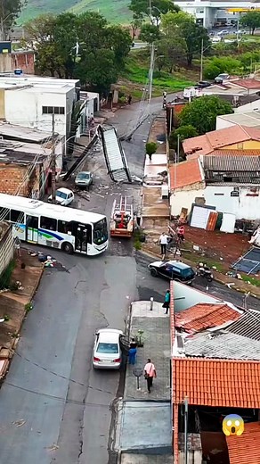 Estragos da chuva em Patos de Minas #patosdeminas @belchiorbritopatos | Patos de Minas - Skyline