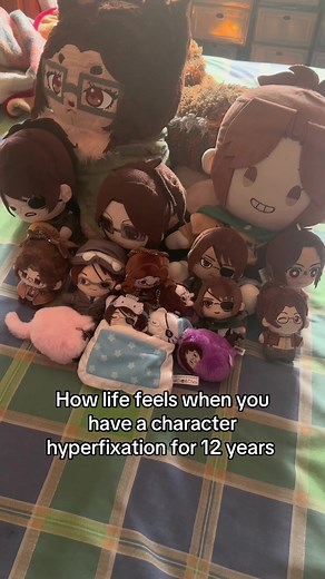 Somebody sedate me. #hange #aot #hangezoe #attackontitan