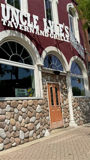 Uncle Lyle's tavern and grill Dundee Michigan #burgerreviewguy #burgers #foodlover #BurgerTime #foodielife #foodtiktok #Michigan #foodreview | Burger review guy
