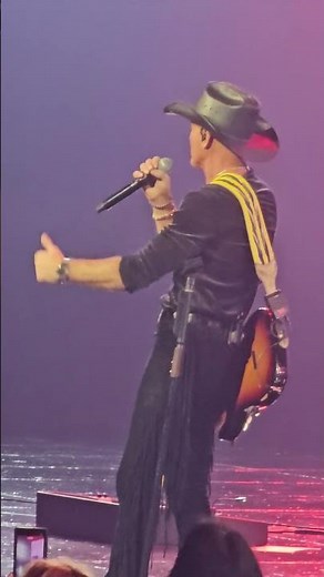 Tim McGraw Real Good Man