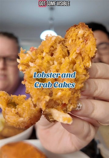 Delicious Crab Cakes Recipe with Leftover Lobster