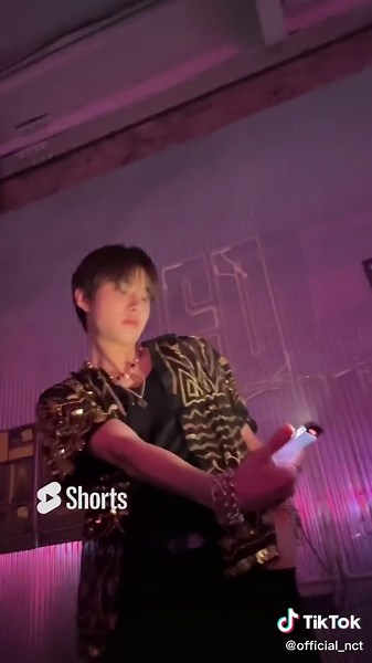 NCT 127 Fast Forward Challenge ft. Jungwoo | Neo Seoul