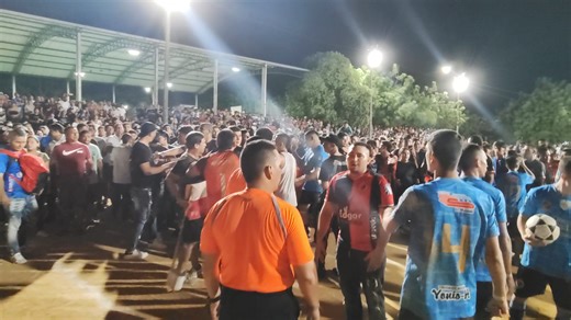 La presión es para los frijoles !!! Así se vive el fútbol en la comuna 3 de Cúcuta. Estos fueron los cobros desde el punto penal entre San Miguel vs Amigos de Alan SEMIFINAL CANCHA torneos cancha arcoiris | Colombia Sports TV