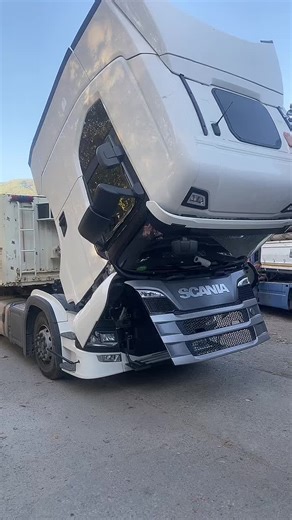 Scania Truck Cabin Lifting and Loading Process