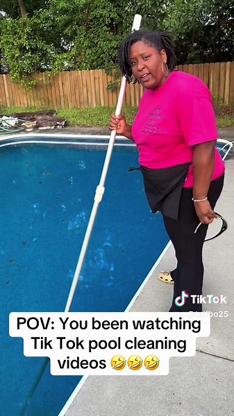 When I’m not Balloon lady I’m Tati the pool guy 🤣🤣🤣 I love watching pool cleaning videos. So I had a chance to pretend to clean one . Again I’m just playing around not a real pool cleaner 🤣🤣 #fyp #poolcleaning #laugh