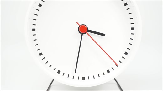 Time lapse white clock tell the time at 4 o'clock. | Premium Stock Video Footage