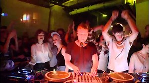 BEN KLOCK drops a MASSIVE X-MAS BOMB at Boiler Room Berlin and the crowd GO BANANAS! | EPIC / ΕΠΙΚ