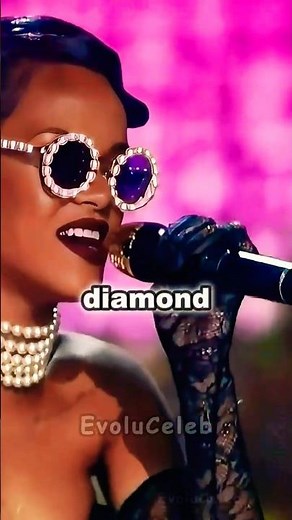 Rihanna – “Diamonds” ✨ | The Most Powerful Live Performance Ever #Shorts