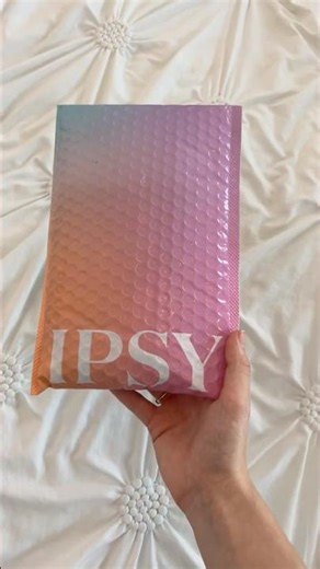 Open my Ipsy package-part 2 #preppy #makeup #ipsy #fypシ ‪@ipsy‬