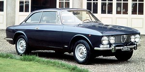The Original 1960s Alfa Romeo 2000 GTV Was a Mini Exotic
