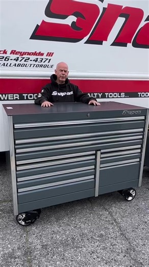 Snap-On 10 drawer Epic Toolbox with matching Workbench!!! #snapon #snapondealer #snapontoolbox #snapontruck #tools