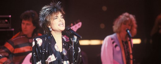 On This Day in 1985, Rosanne Cash Hit No. 1 With a Song She (And Her Then-Husband) Wrote About Her Grammy Loss