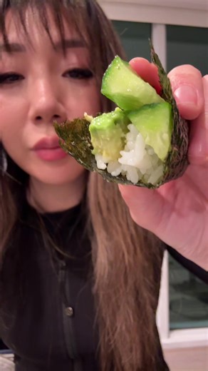 How to Make Vegetarian Sushi at Home
