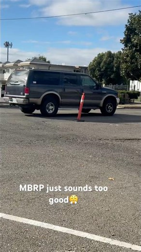 MBRP exhaust sounds too good! #shorts #diesel #powerstroke