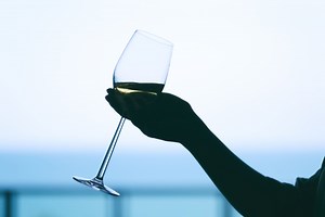 10% of Older Adults Are Binge Drinking. That's a Big Deal