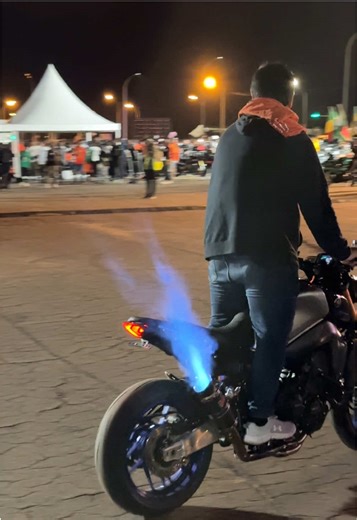 That bike is mean 🤯😳🔥👌🏾 #motogbee #yamaha #ironhorsemangh #bikelife